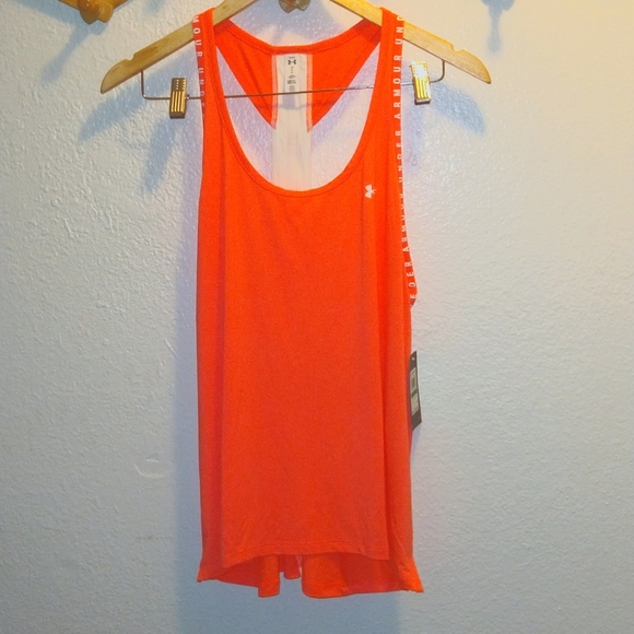 Under Armour Tops - Under Armour tank